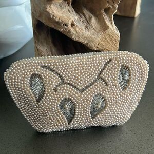 Hand Beaded In Japan Vintage Small Purse Tan Color Pearly Silver Beads Details